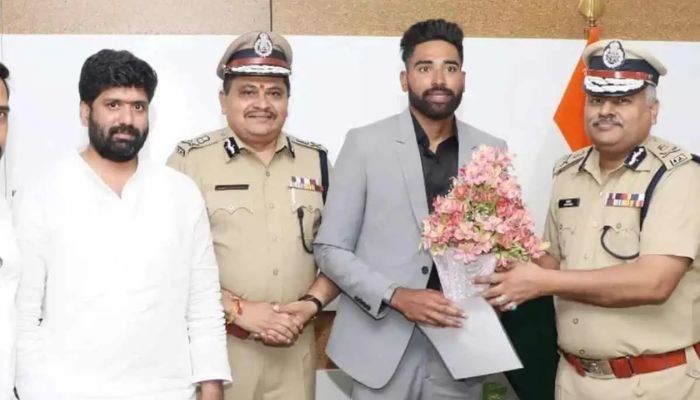 mohammed-siraj-takes-charge-as-telangana-dsp