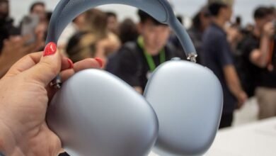 Sony WH-1000XM6 vs Apple AirPods Max (2025) Best Premium Headphones Compared